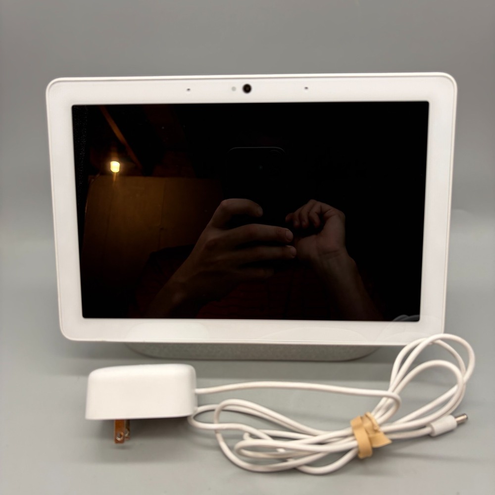 Google Nest Hub Max (H2A) & Power Cord - Chalk